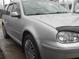 Volkswagen Golf foto 2