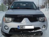 Mitsubishi L foto 5