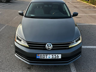 Volkswagen Jetta foto 2