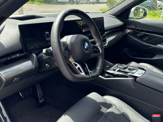 BMW 5 Series foto 6