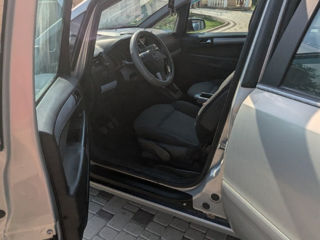 Opel Zafira foto 1