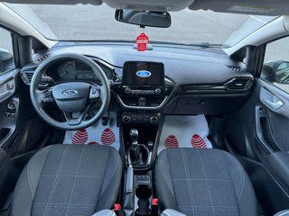 Ford Fiesta foto 10