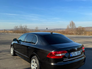 Skoda Superb foto 3