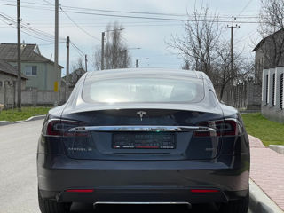 Tesla Model S foto 4