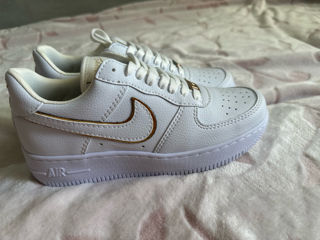 Vând Nike Air Force1 pentru fete foto 1