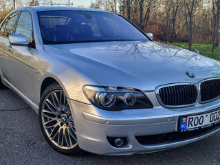 BMW 7 Series foto 2