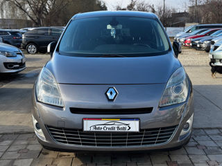 Renault Grand Scenic foto 2