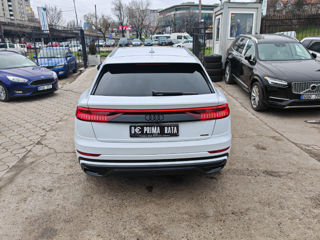 Audi Q8 foto 7