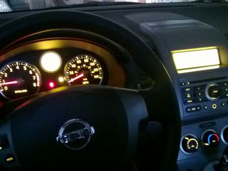 Nissan Sentra foto 1