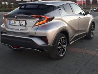 Toyota C-HR foto 3