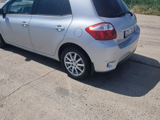 Toyota Auris foto 8