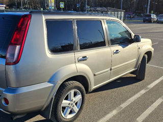 Nissan X-Trail foto 9