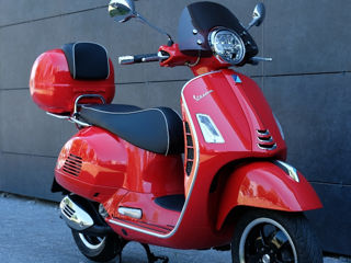 Аренда скутера Vespa для фотосессий и мероприятий фото 0