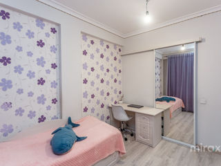 Apartament cu 4 camere, 105 m², Buiucani, Chișinău foto 8