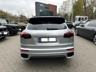 Porsche Cayenne foto 4