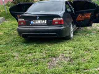 BMW 5 Series foto 5