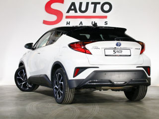 Toyota C-HR foto 4