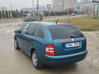 Skoda Fabia foto 3