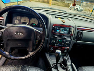 Jeep Grand Cherokee foto 6