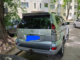 Toyota Land Cruiser Prado foto 2