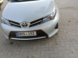 Toyota Auris foto 2