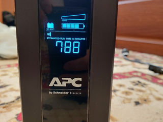 APC Black PRO 900VA foto 3