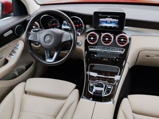 Mercedes GLC foto 15