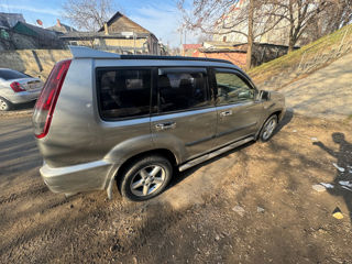 Nissan X-Trail foto 2