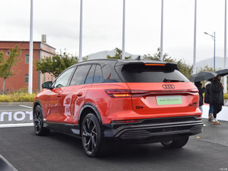 Audi Q5 e-tron foto 4