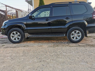 Toyota Land Cruiser Prado foto 3