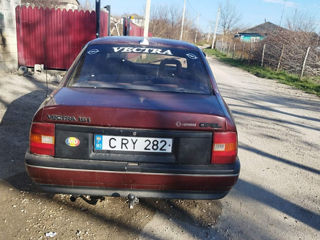 Opel Vectra foto 2