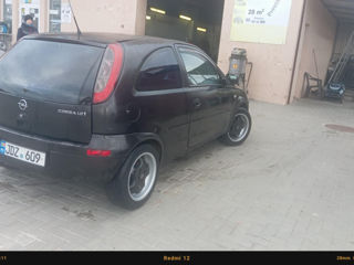 Opel Corsa foto 2