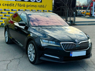 Skoda Superb foto 2