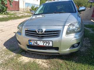 Toyota Avensis foto 5