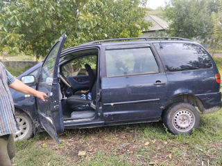 Volkswagen Sharan foto 4