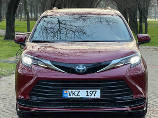 Toyota Sienna, 2023 г.