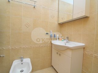 Apartament în 2 nivele, V. Alecsandri, 450 € ! foto 4