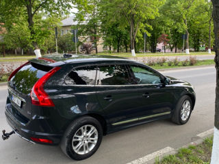 Volvo XC60 foto 8