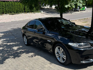 BMW 5 Series foto 2