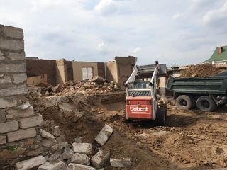 Servicii bobcat kamaz, buldoexcavator demolare  si evacuare excavator,вывоз стороительного мусора foto 8