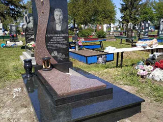 Monumente funerare de la un producător direct. foto 11