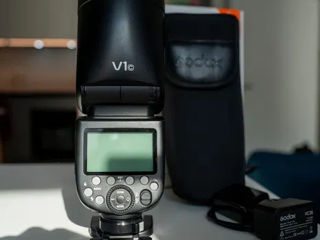 Canon v1c Canon