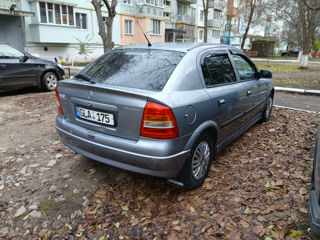 Opel Astra foto 9