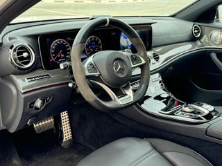 Mercedes E-Class foto 10