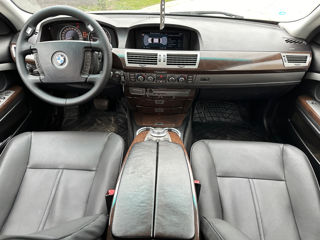 BMW 7 Series foto 9