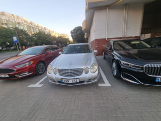 Mercedes E-Class foto 2