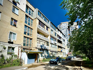 1-комн. кв., 30 м², 5/5 эт.