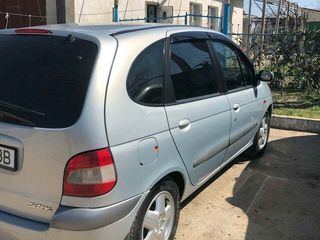 Renault Scenic foto 3