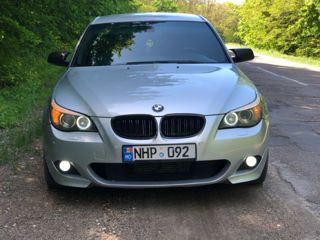 BMW 5 Series foto 4