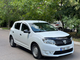 Dacia Sandero foto 3